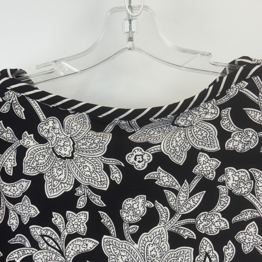 Chico's Black White Floral Paisley Tunic Top 3/4 Sleeve Size 3 XL - Picture 12 of 12